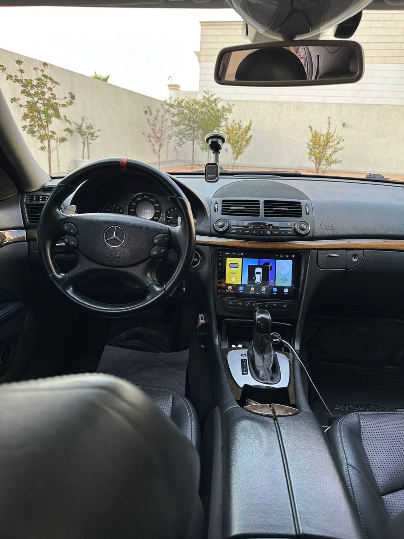 Mercedes Benz E55 AMG STANDARD