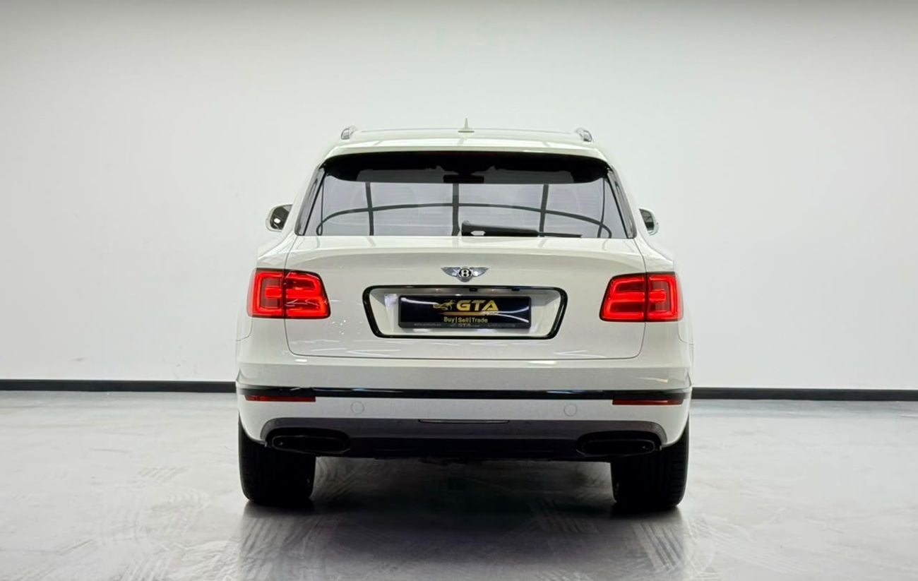 Bentley Bentayga SIGNATURE 2018 Bentley Bentayga W12, Service History, Fully Loaded, Excellent Condition, GCC