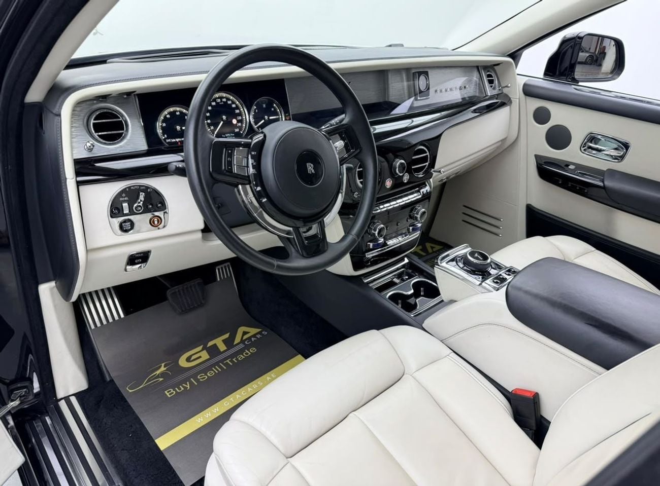 Rolls Royce Phantom EWB