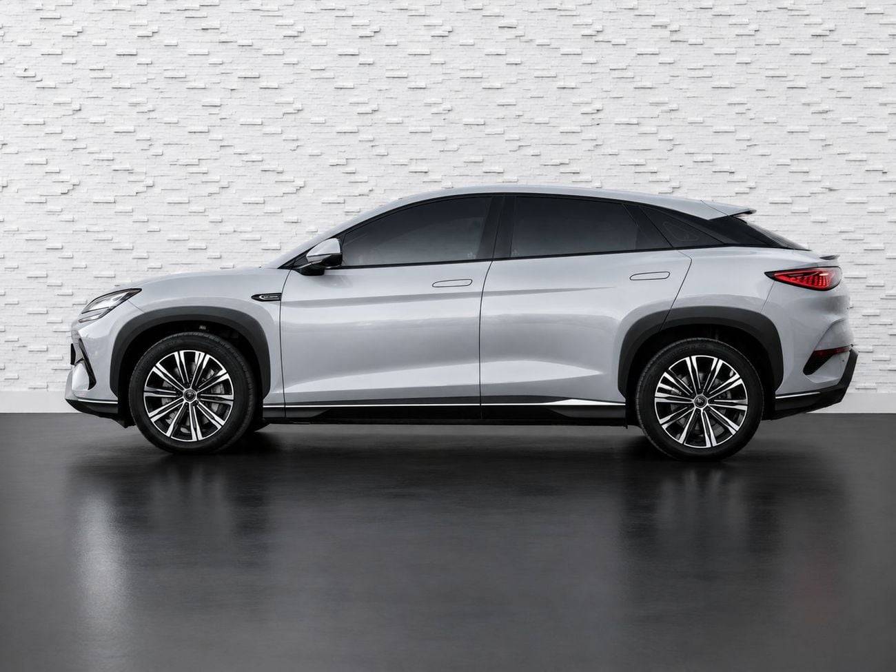 BYD Sealion 7 PREMIUM (L · None - Electric Cyl · Automatic · Electric · SUV/Crossover · Rear Wheel Drive · 5 Seats · 5 Door)