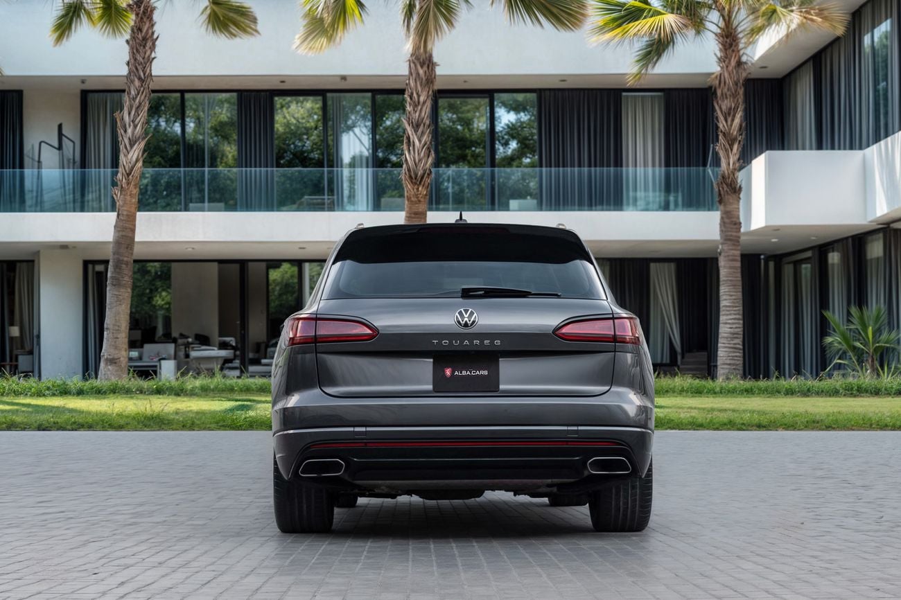 فولكس واجن طوارق R-Line Touareg R-Line | 2,448 P.M | 0% Downpayment | Agency Maintained