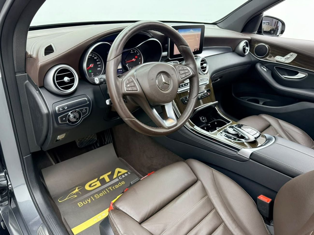 Mercedes Benz GLC 300 AMG 2017 Mercedes Benz GLC300 4MATIC, Service History, Fully Loaded, Excellent Condition, GCC