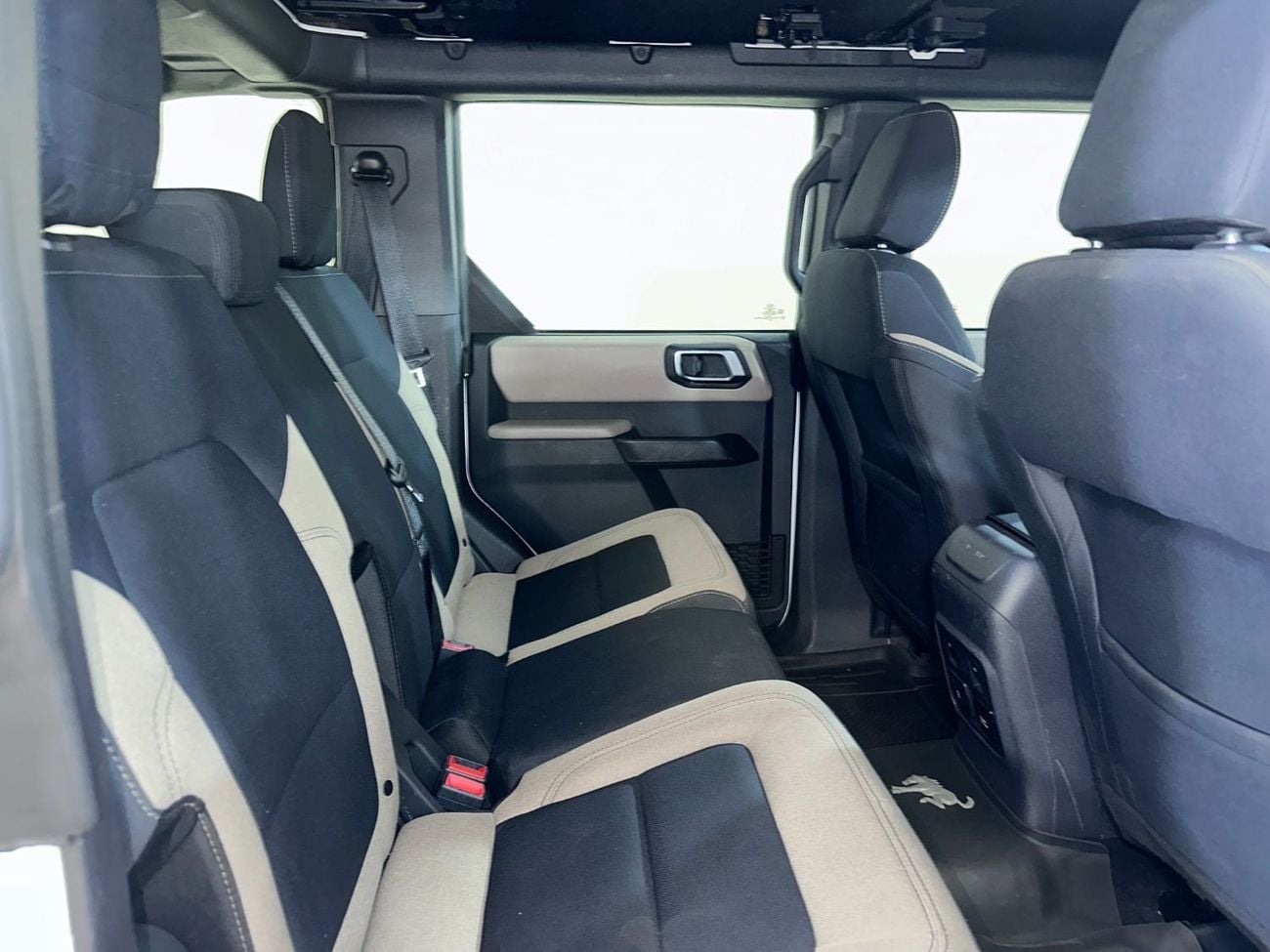 Ford Bronco BIG BEND B4D2222/AL TAYER MOTORS/AL QOUZ SHOWROOM