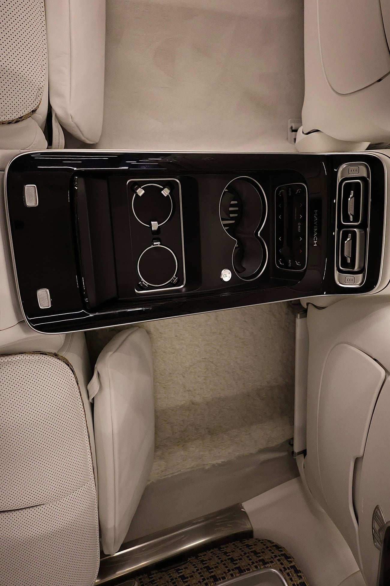 مرسيدس مايباخ S680 مايباخ Limited edition 1 of 150