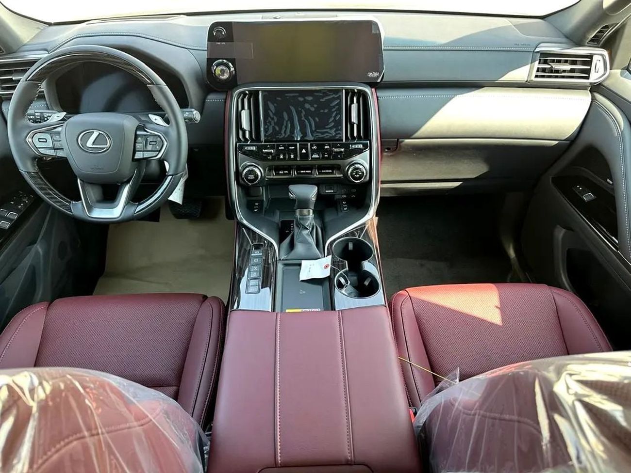 لكزس LX 600 سيجنتشر 2026 Lexus LX600 Signature (7-Seater) 3.5L V6 Twin-Turbo Petrol A/T 4WD Export Only