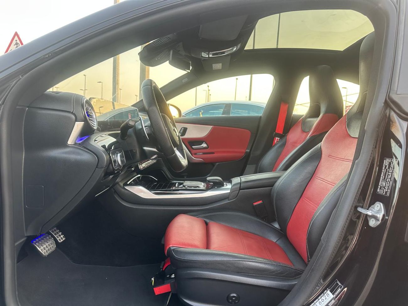 Mercedes Benz CLA35 AMG 4M PREMIUM PLUS