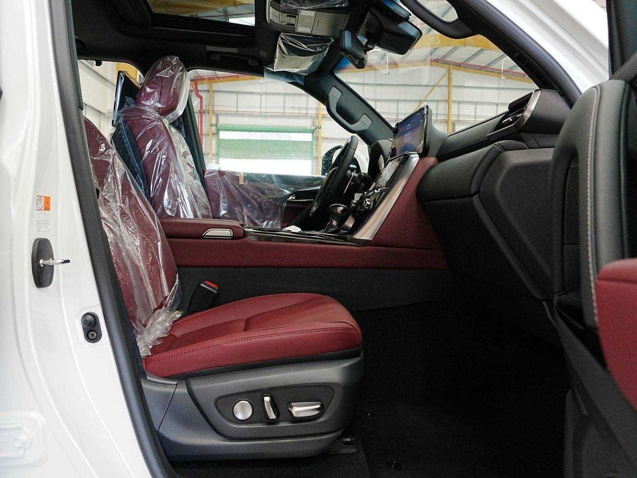 Lexus LX600 URBAN