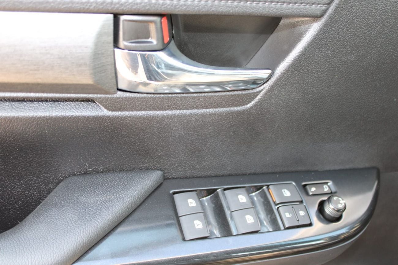 Toyota Hilux ADVENTURE | Toyota Hilux 4.0L V6 | Double Cabin Pickup | Petrol | 4WD | GCC Specs | Exp