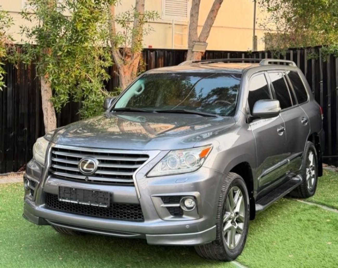 Lexus LX570 SPORT PLATINUM