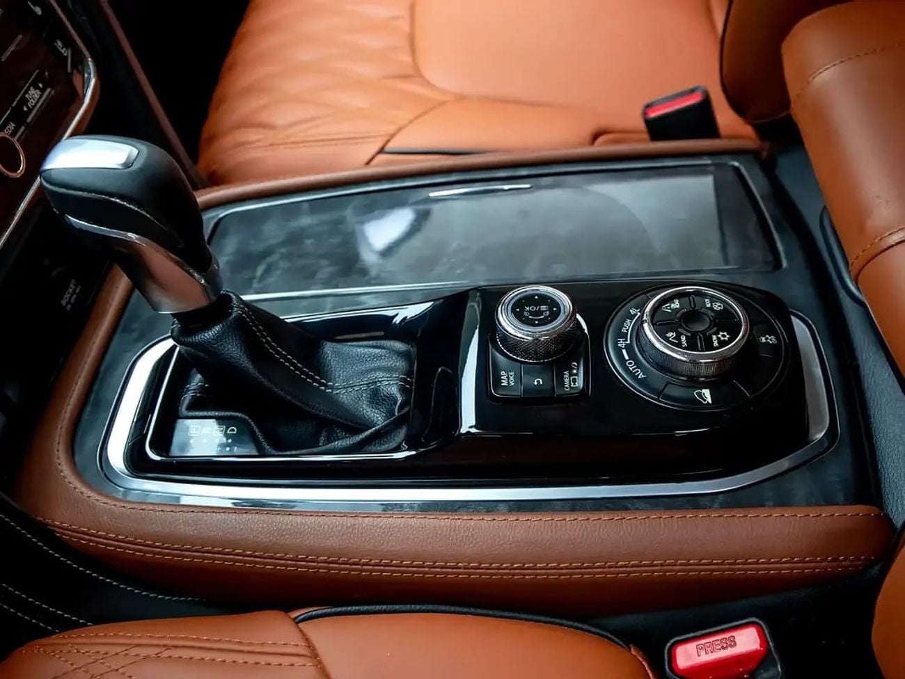 Nissan Patrol l LE V8 – 400 hp | GCC Spec | Full-Size Luxury