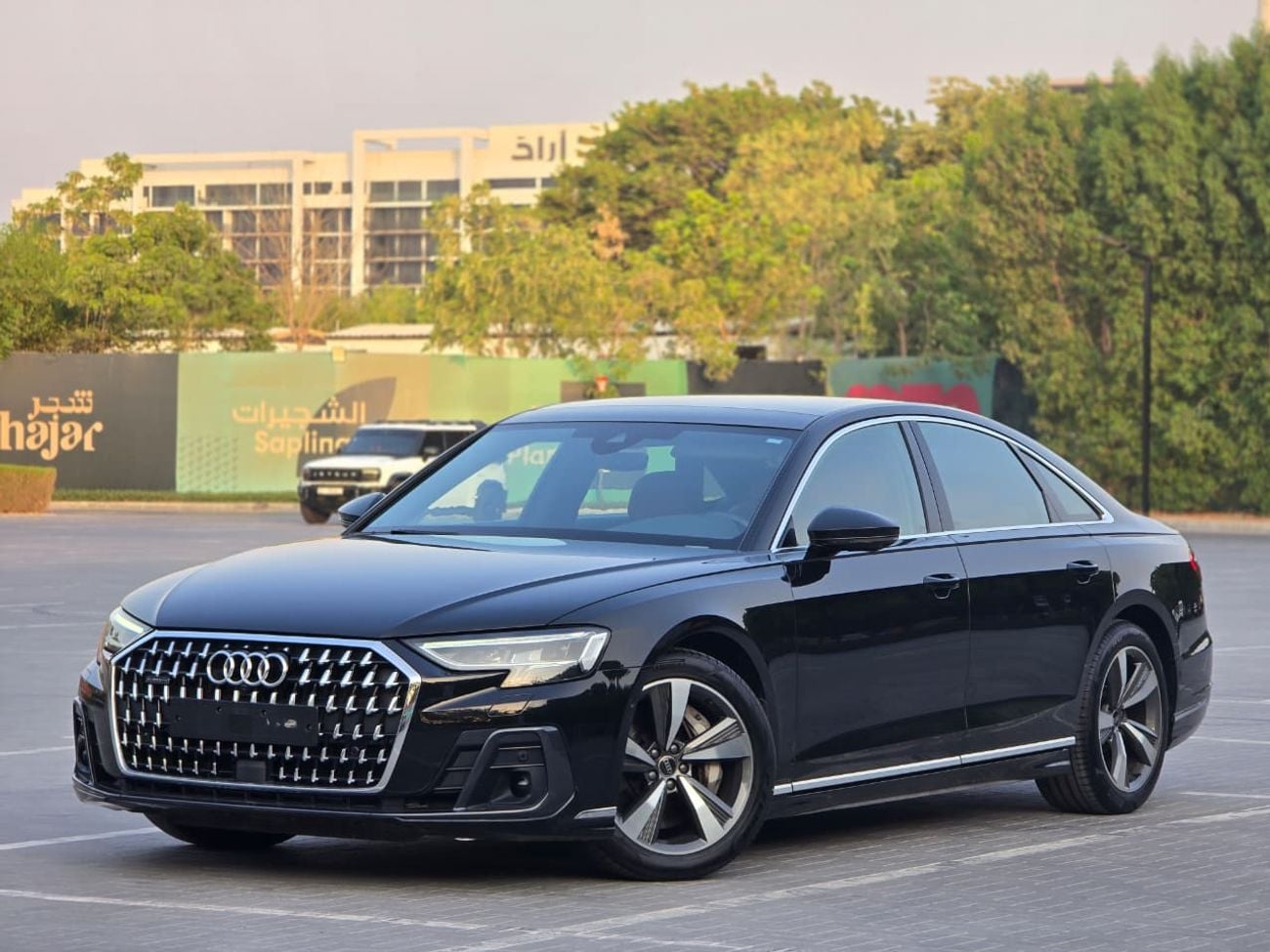 أودي A8 55 TFSI أودي A8 موديل 2025 خليجية // طلاء أصلي // خالية من الحوادث // حالة ممتازة
