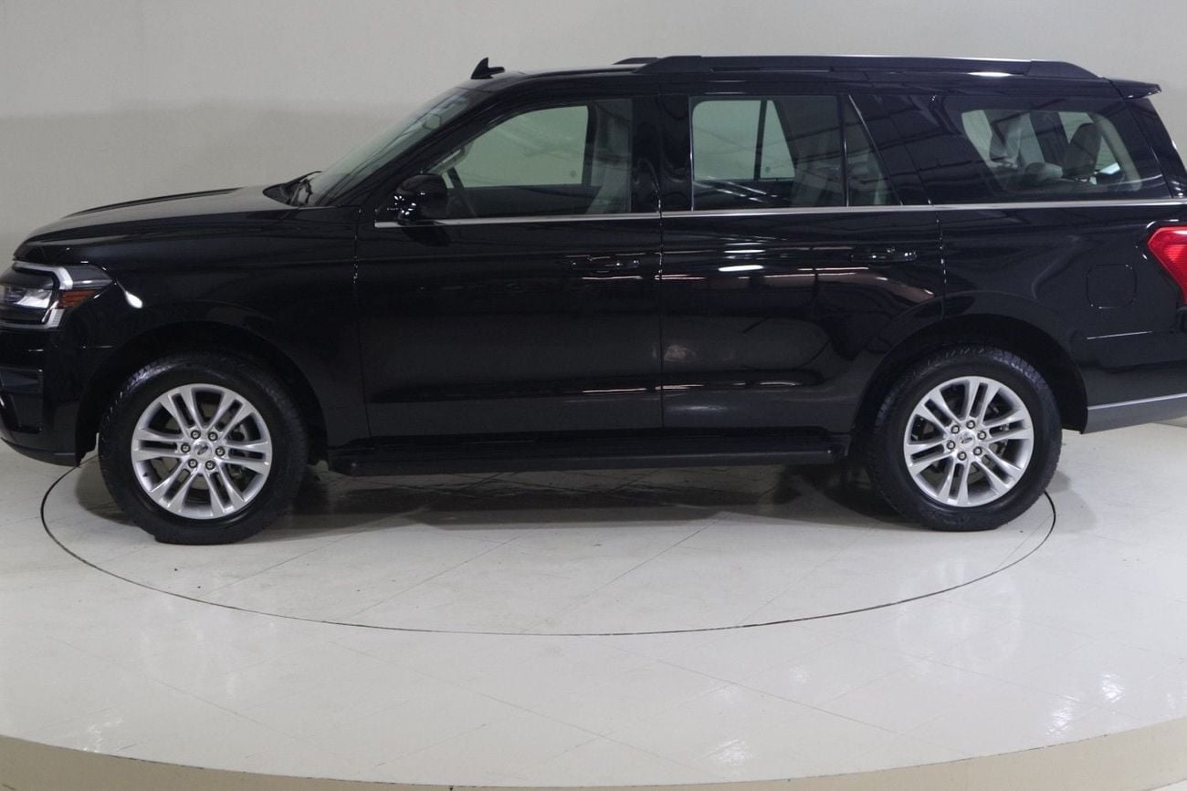 Ford Expedition XLT XT224 / AL TAYER MOTORS/AL QOUZ SHOWROOM