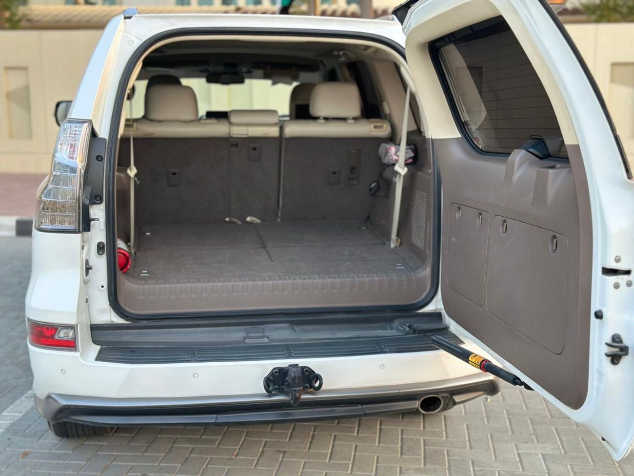 Lexus GX460 GX460 || 4.6L V8 PETROL | SUNROOF | REAR ENTERTAINMENT SCREEN | FULL OPTION