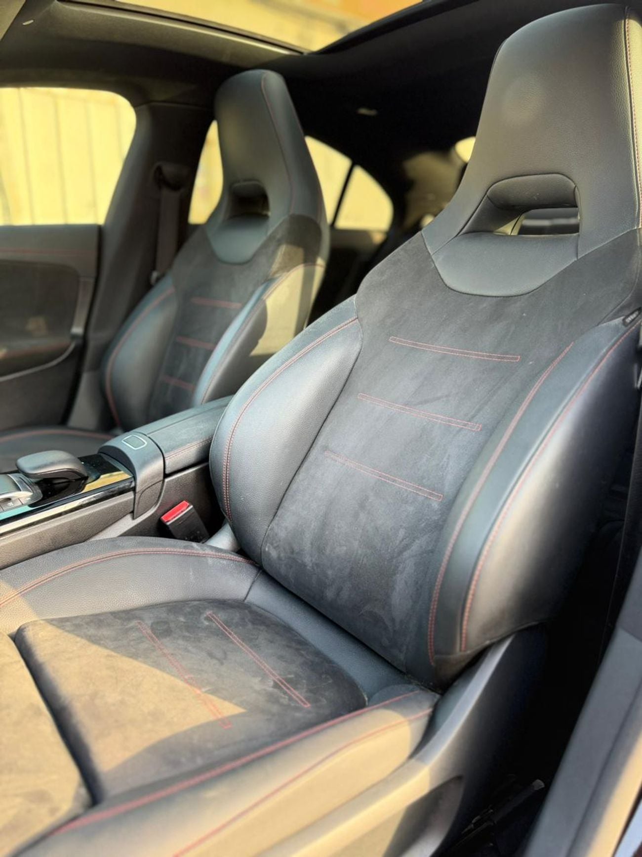 Mercedes Benz CLA250 PREMIUM