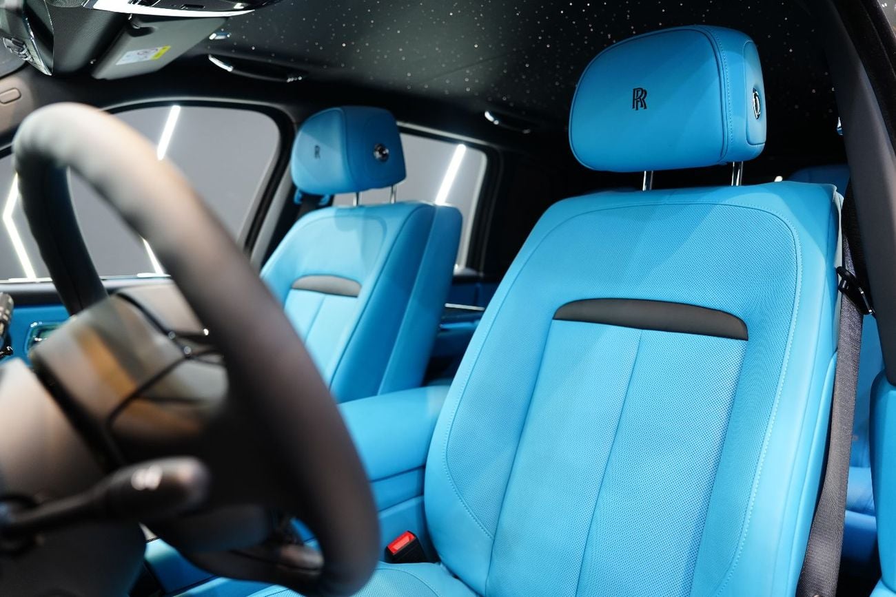 Rolls Royce Cullinan BLACK BADGE Executive Rear Seats, Rear Screens, Bespoke Audio, Dealer Warr + Serv!!