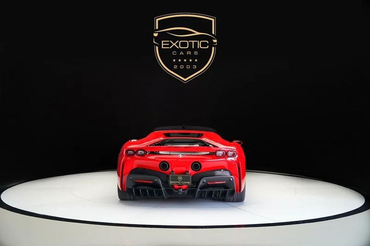 فيراري SF90 ستراديل STRADALE