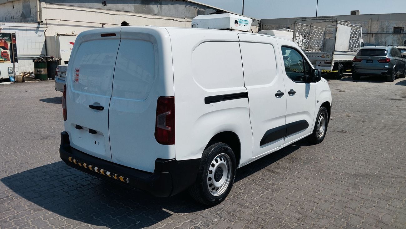 Peugeot Partner STANDARD