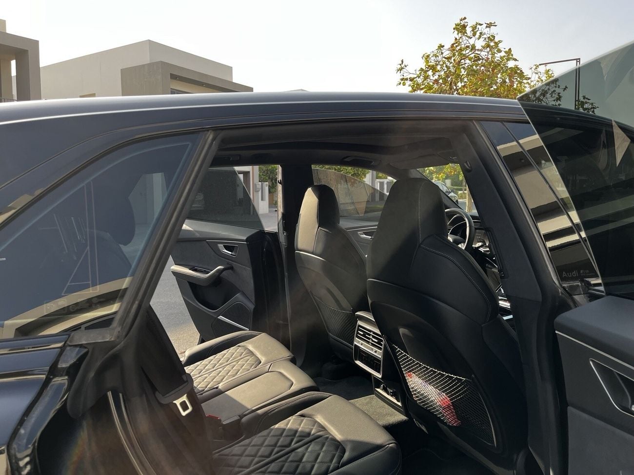 أودي SQ8 STANDARD 4.0 TFSI QUATTRO