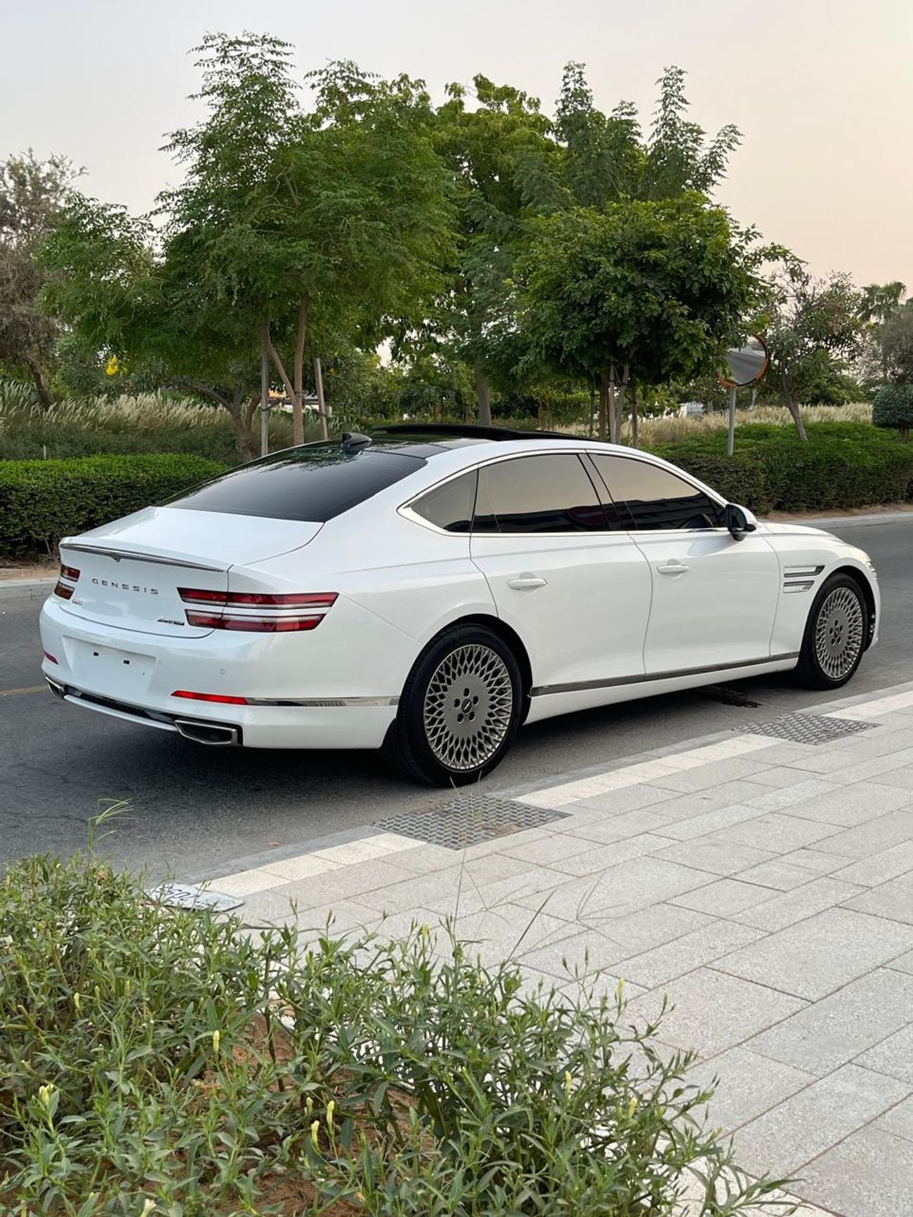 جينيسس G80 PRESTIGE