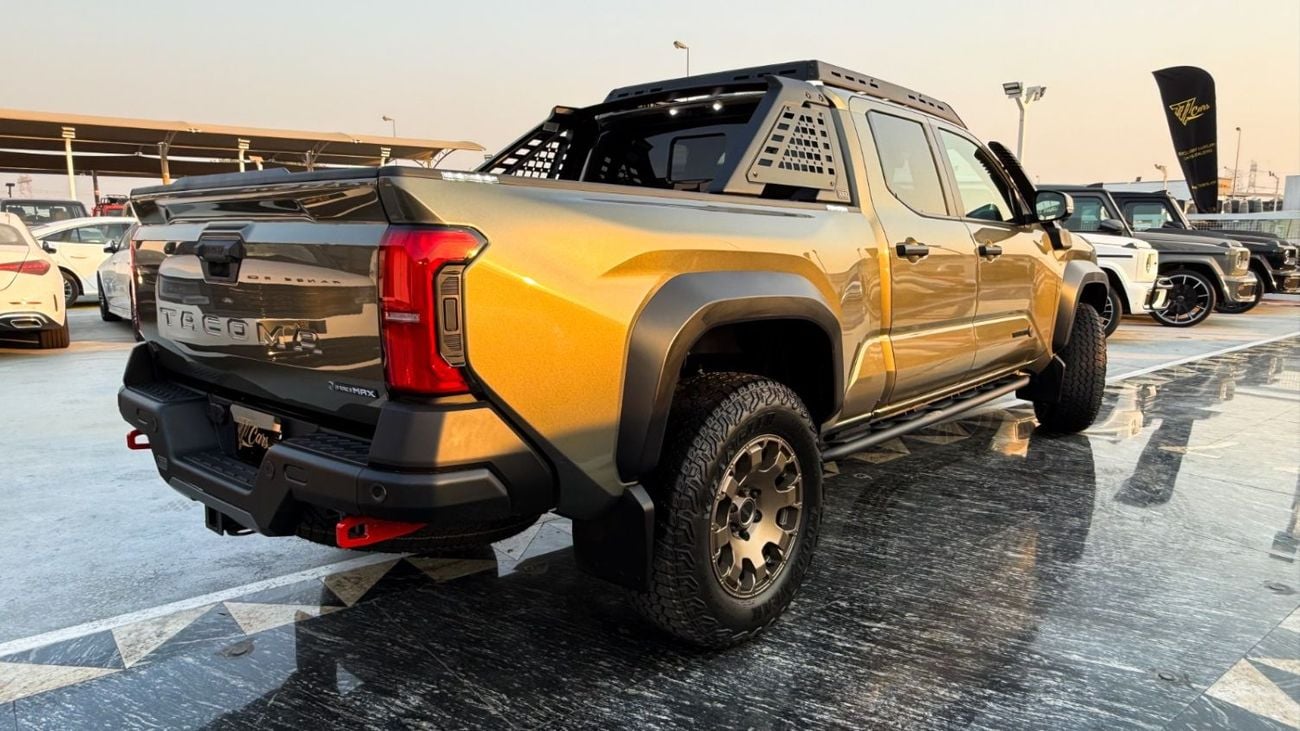 تويوتا تاكوما TOYOTA TACOMA TRAIL HUNTER | ٢٠٢٦ | آي-فورس ماكس | محرك هجين توربو سعة ٢.٤ لتر | ٣٢٦ حصان | دفع رباعي
