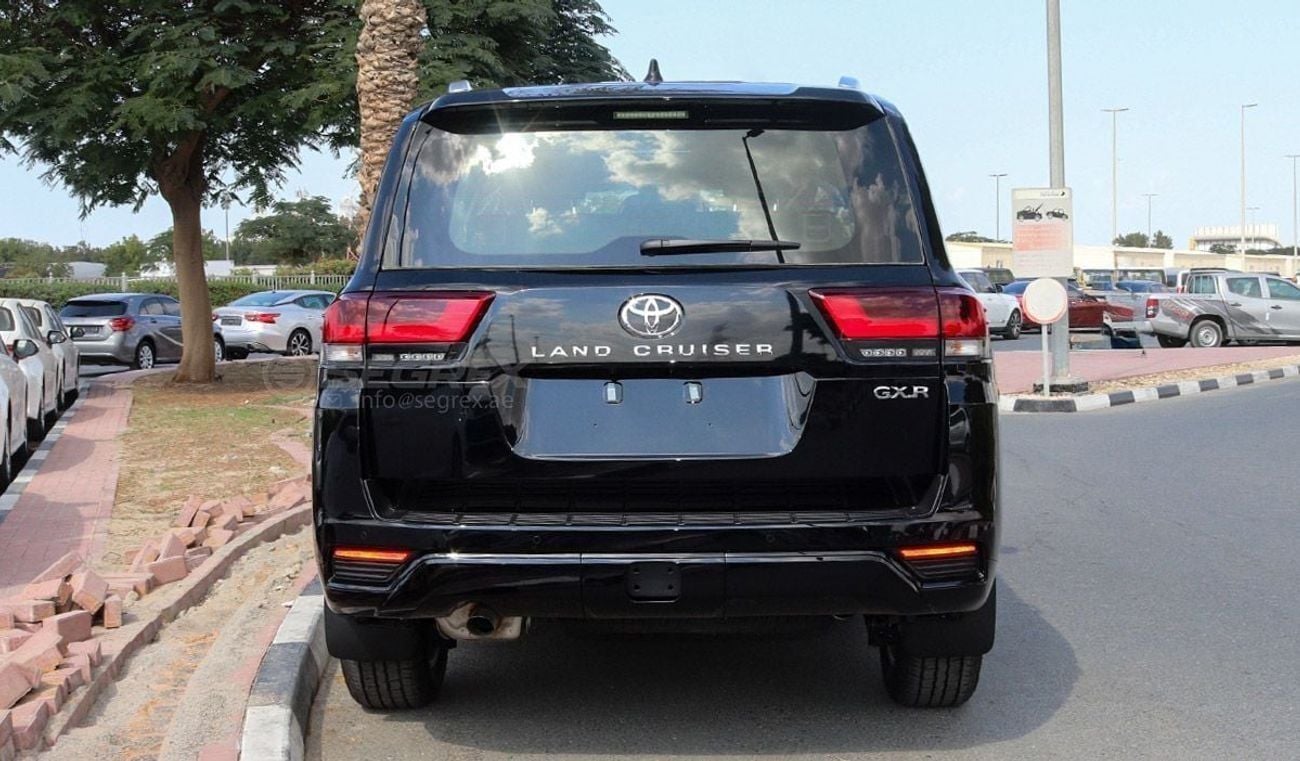 تويوتا لاند كروزر (LC300) GXR, 4.0L Petrol 4WD 6A/T | 2026 Model | For Export
