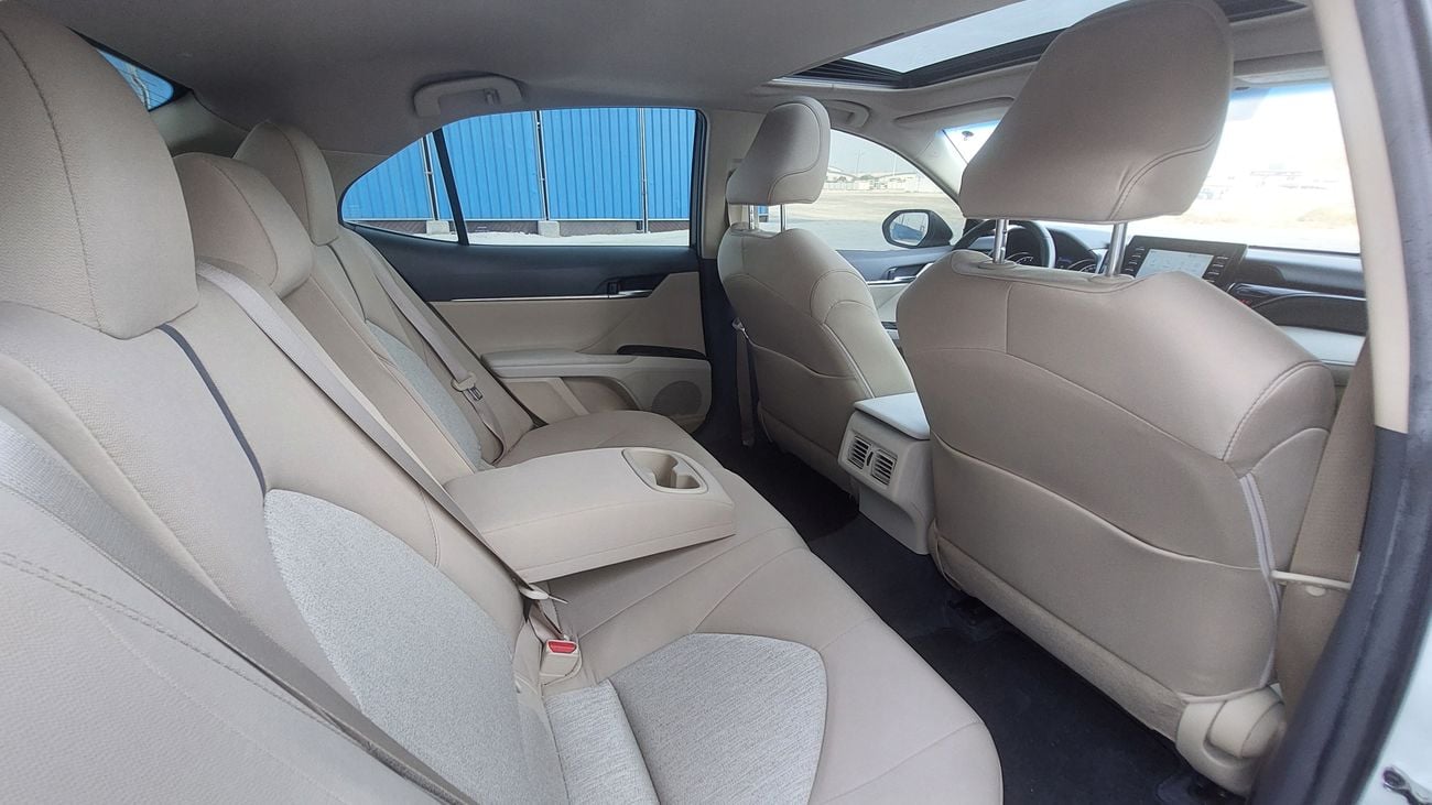 Toyota Camry SE