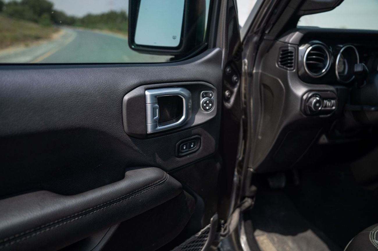 Jeep Wrangler Unlimited SPORT 2.0L Turbo 4WD | Best Condition