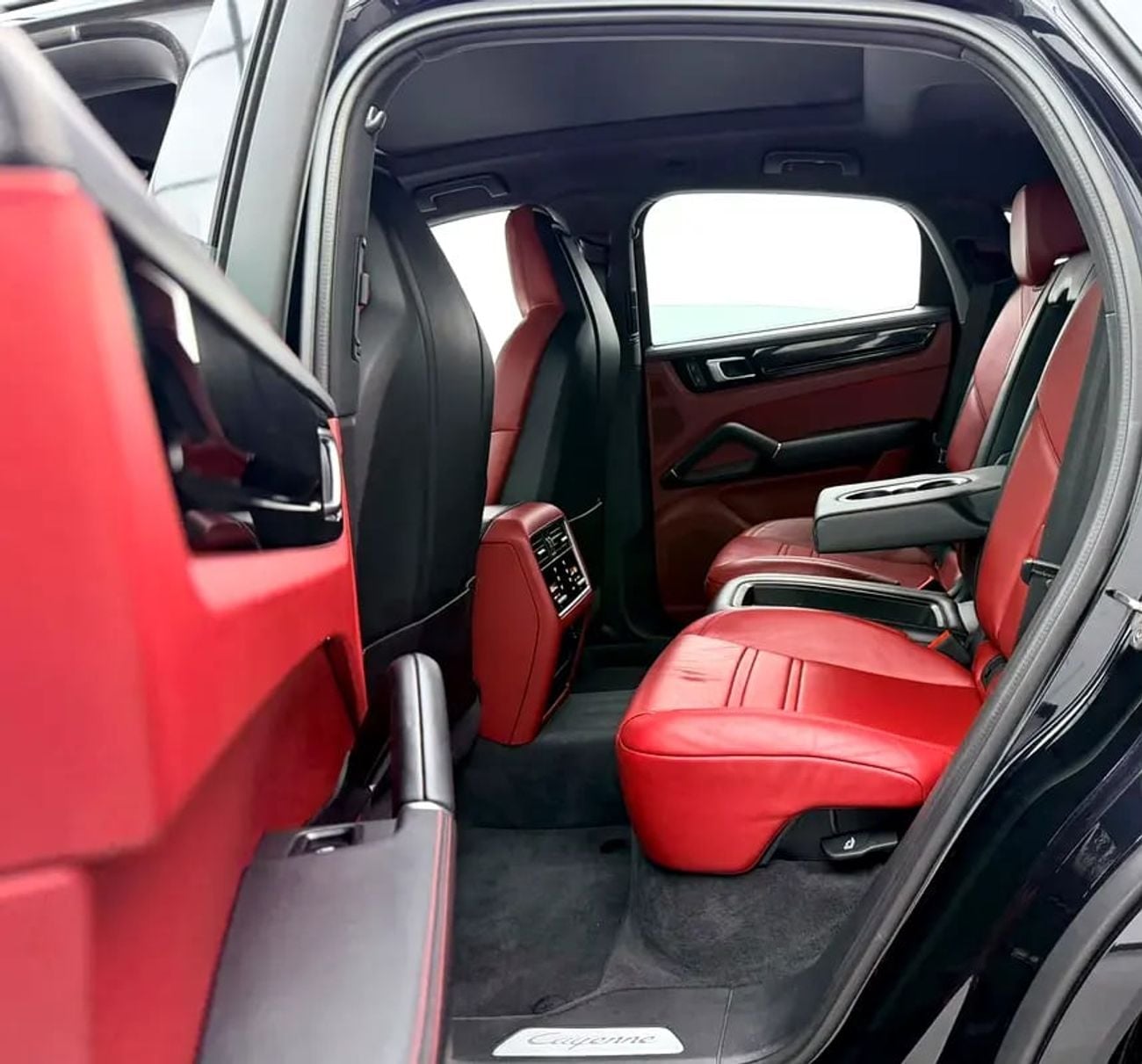 Porsche Cayenne Coupe, Warranty, Full Service History, Fully Loaded, GCC