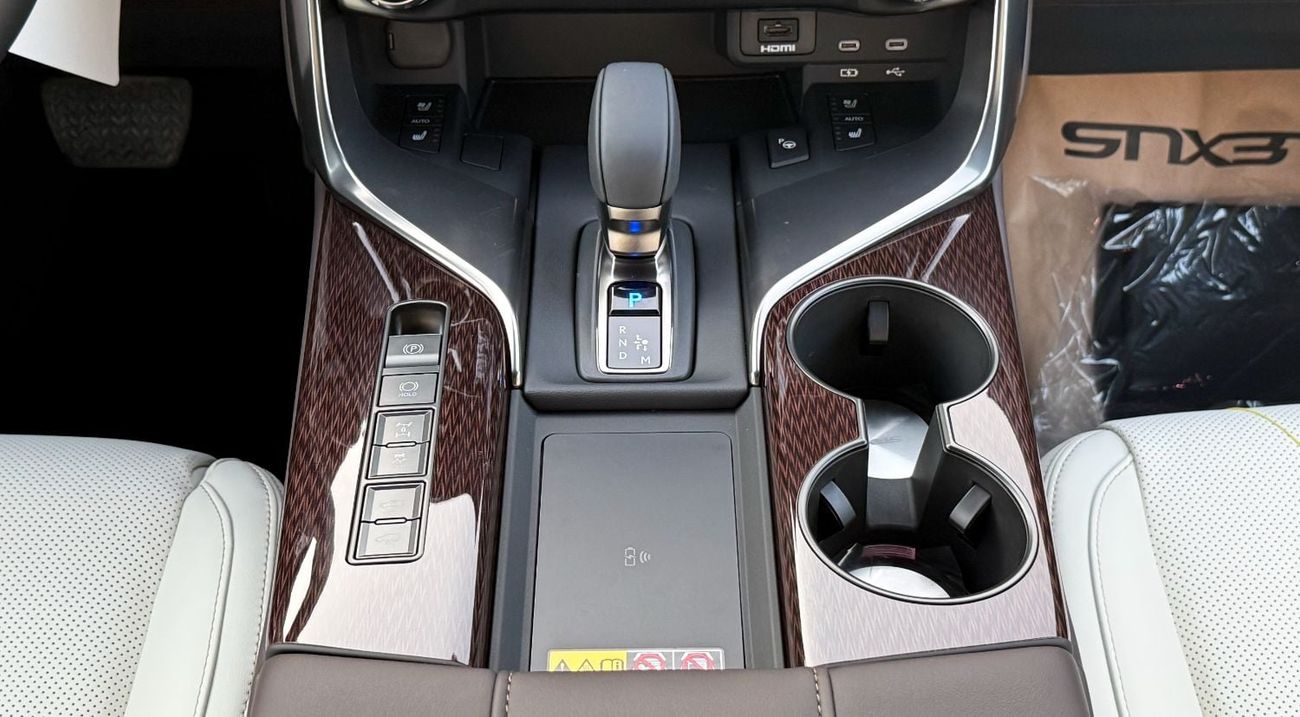 Lexus LX700h SIGNATURE