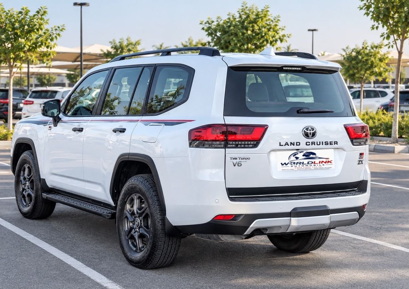 تويوتا لاند كروزر GR SPORT Diesel 3.3L