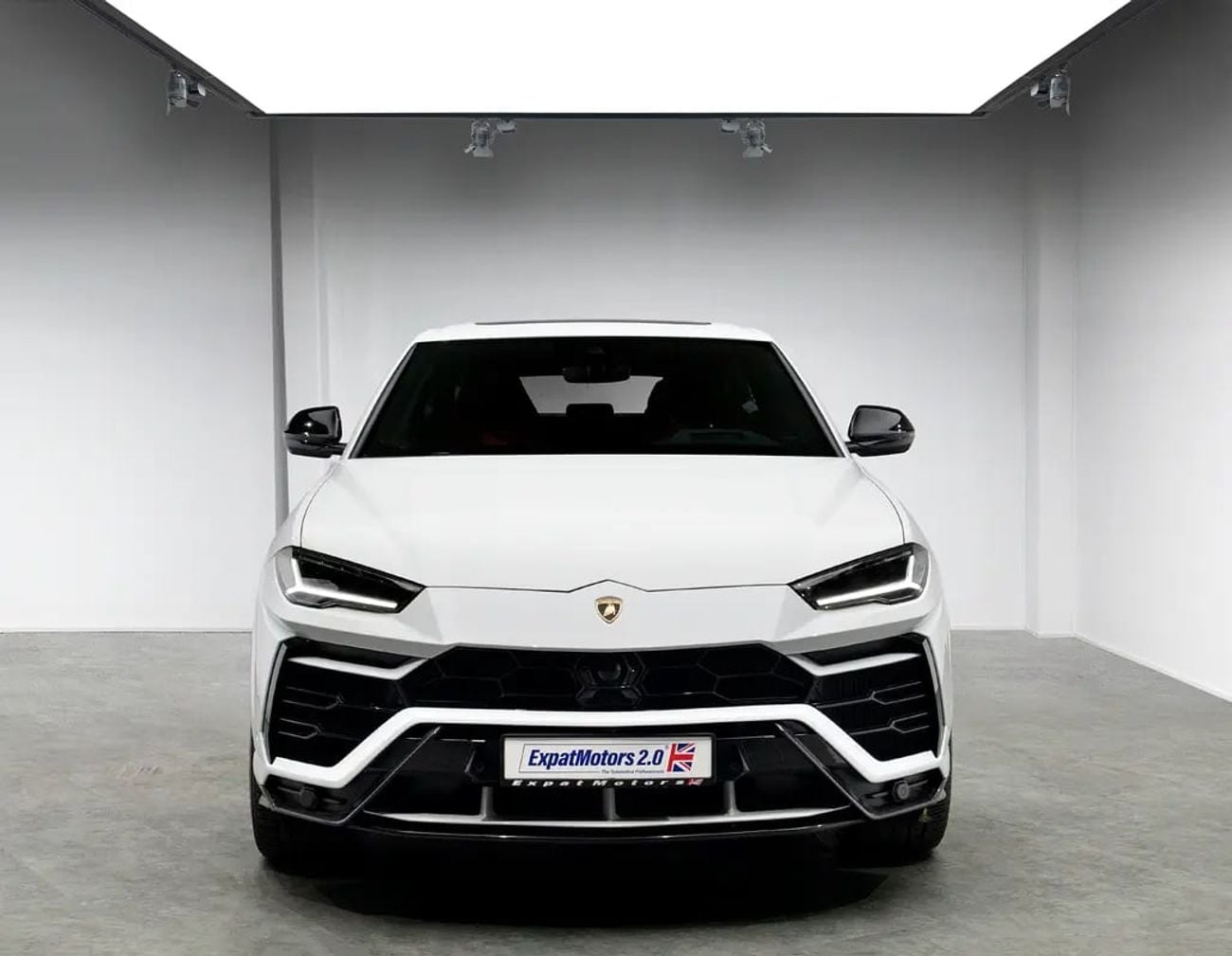 Lamborghini Urus STANDARD Unreal Specification • Full Service History • ARM Service Contract • GCC