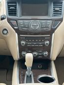 Nissan Pathfinder CLASSIC XE