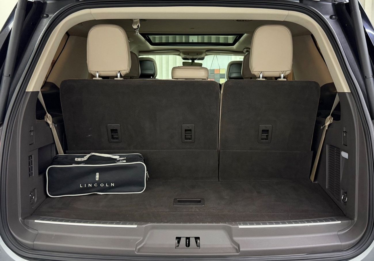 Lincoln Navigator RESERVE GCC .. FSH .. Perfect Condition .. Top Range