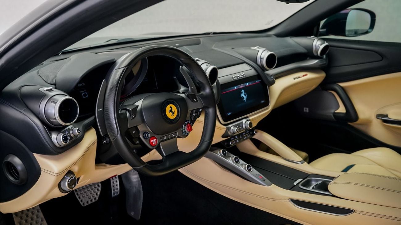 فيراري جي تي سي 4 لوسو Lusso
