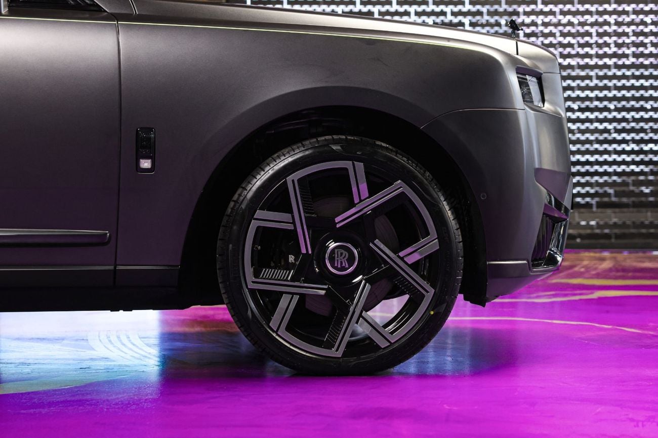 Rolls Royce Cullinan BLACK BADGE 2023 Rolls Royce Cullinan Black Badge | GCC