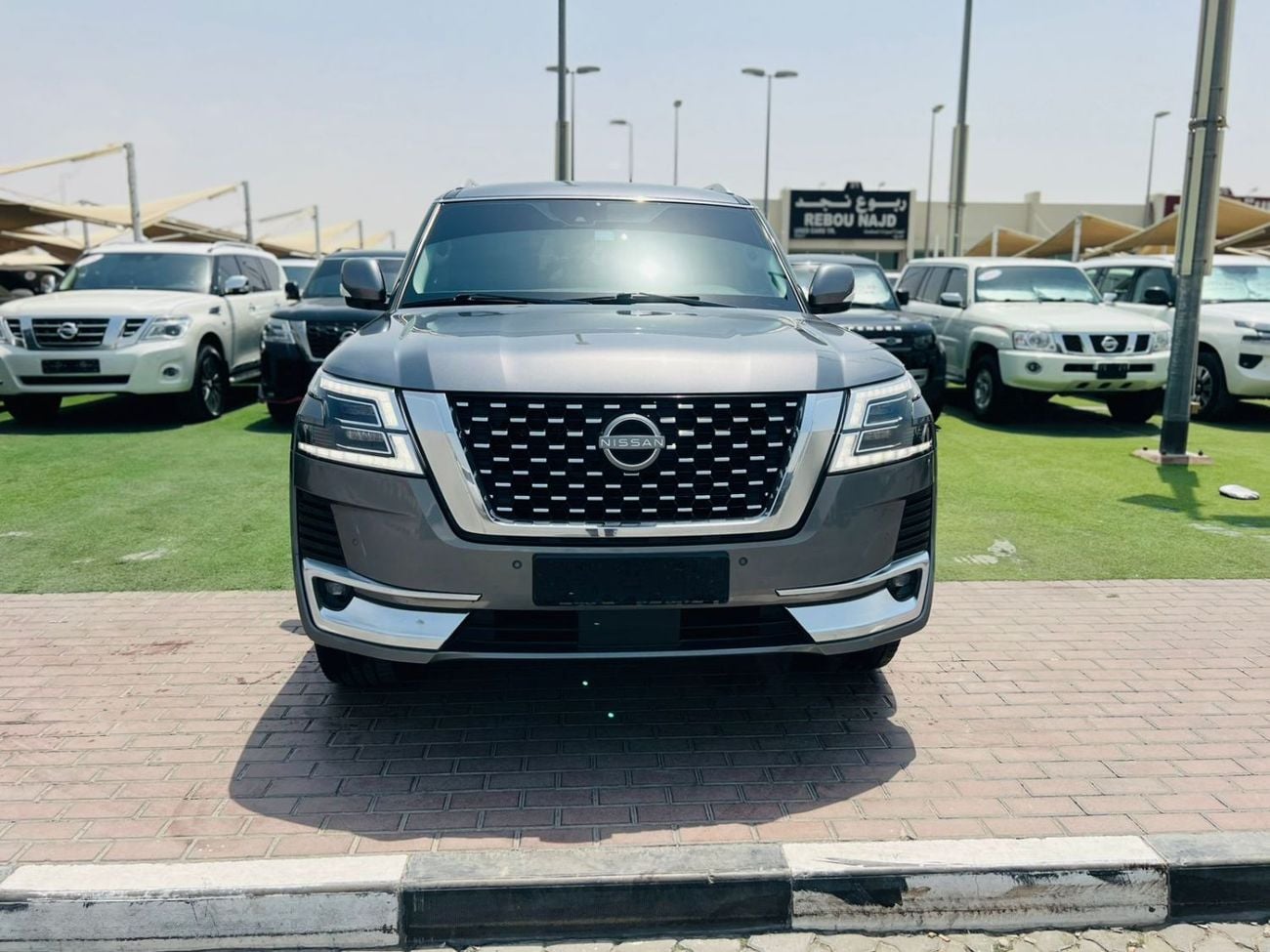 Nissan Patrol LE TITANIUM 2023.ENGINE 5.6L/V8.