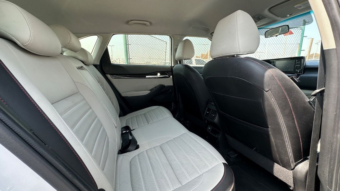Kia Seltos LX