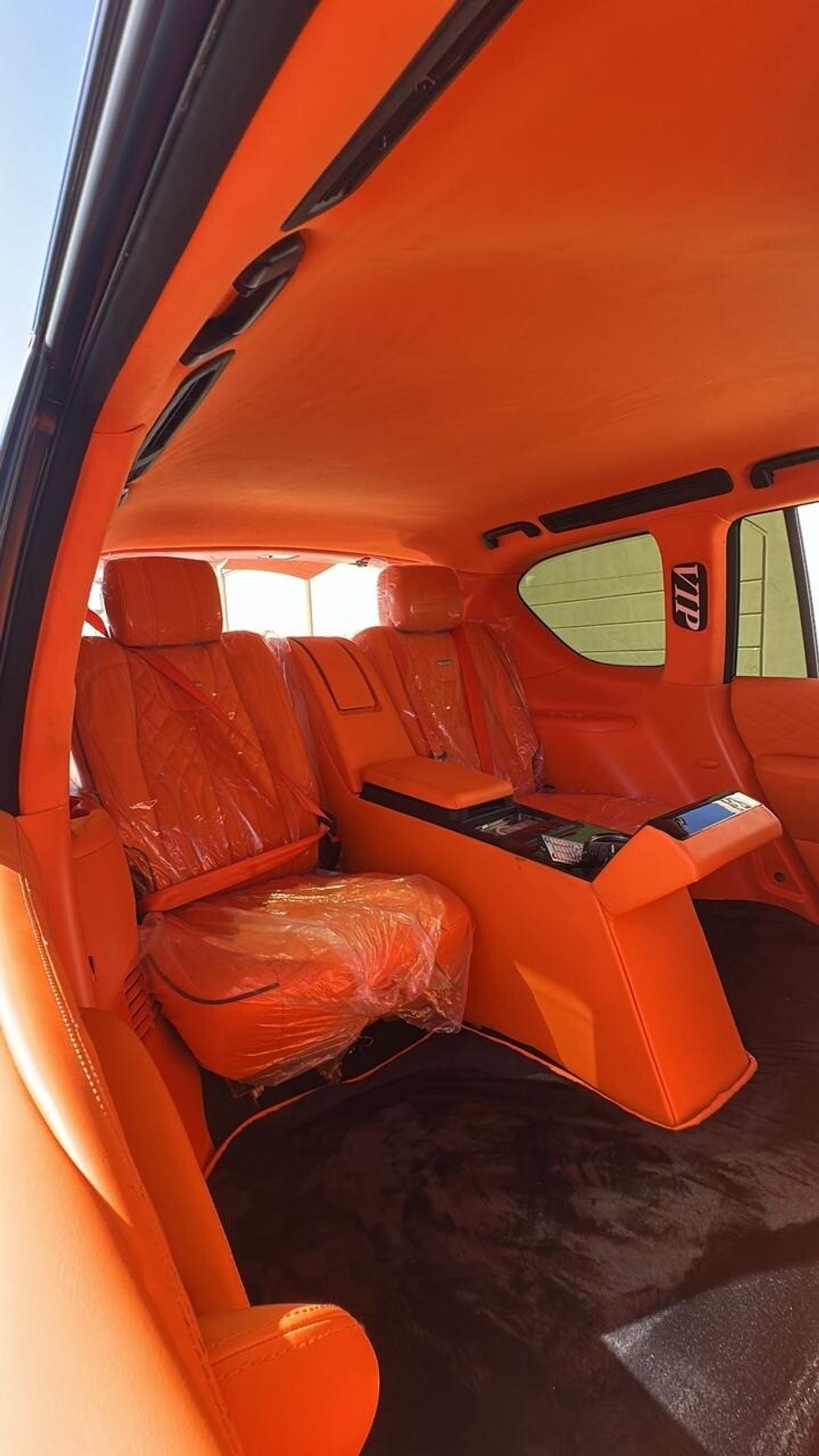 Infiniti QX80 v8