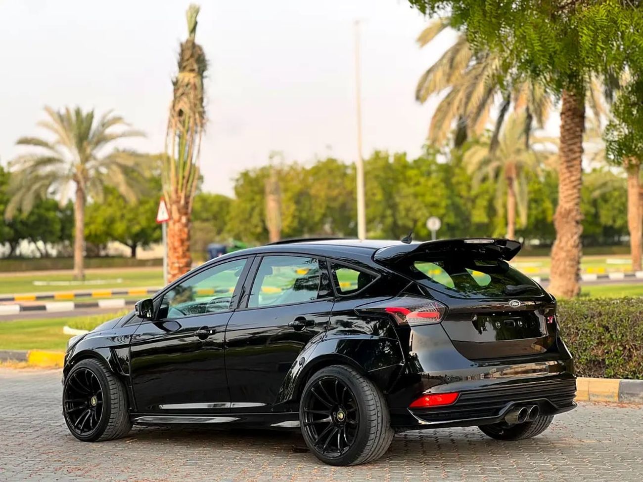 فورد فوكاس ST GCC Specs - Performance Hatchback