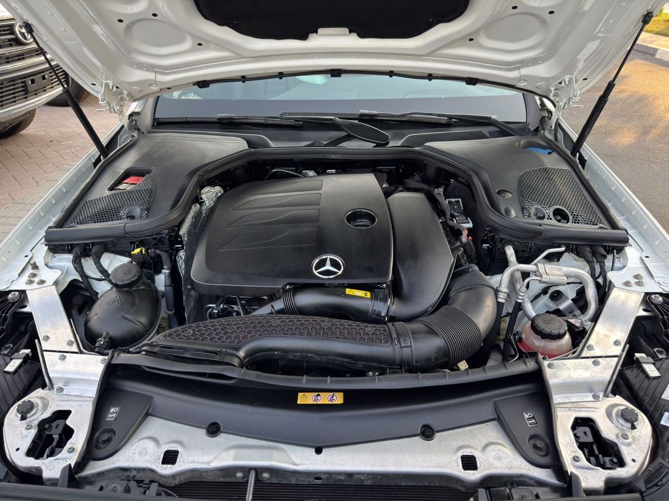 Mercedes Benz E350 AMG LINE
