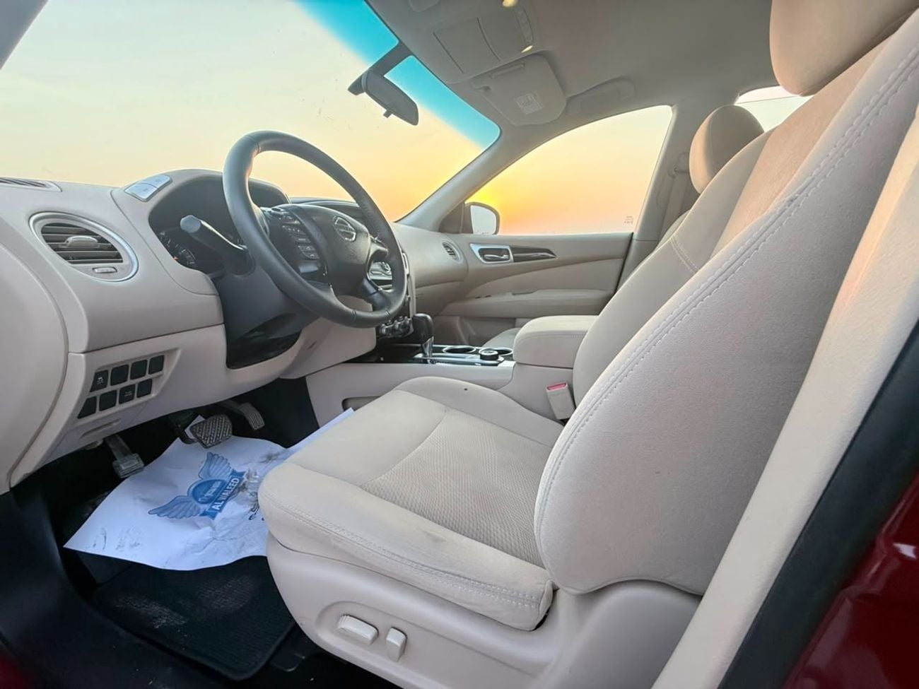 Nissan Pathfinder 000