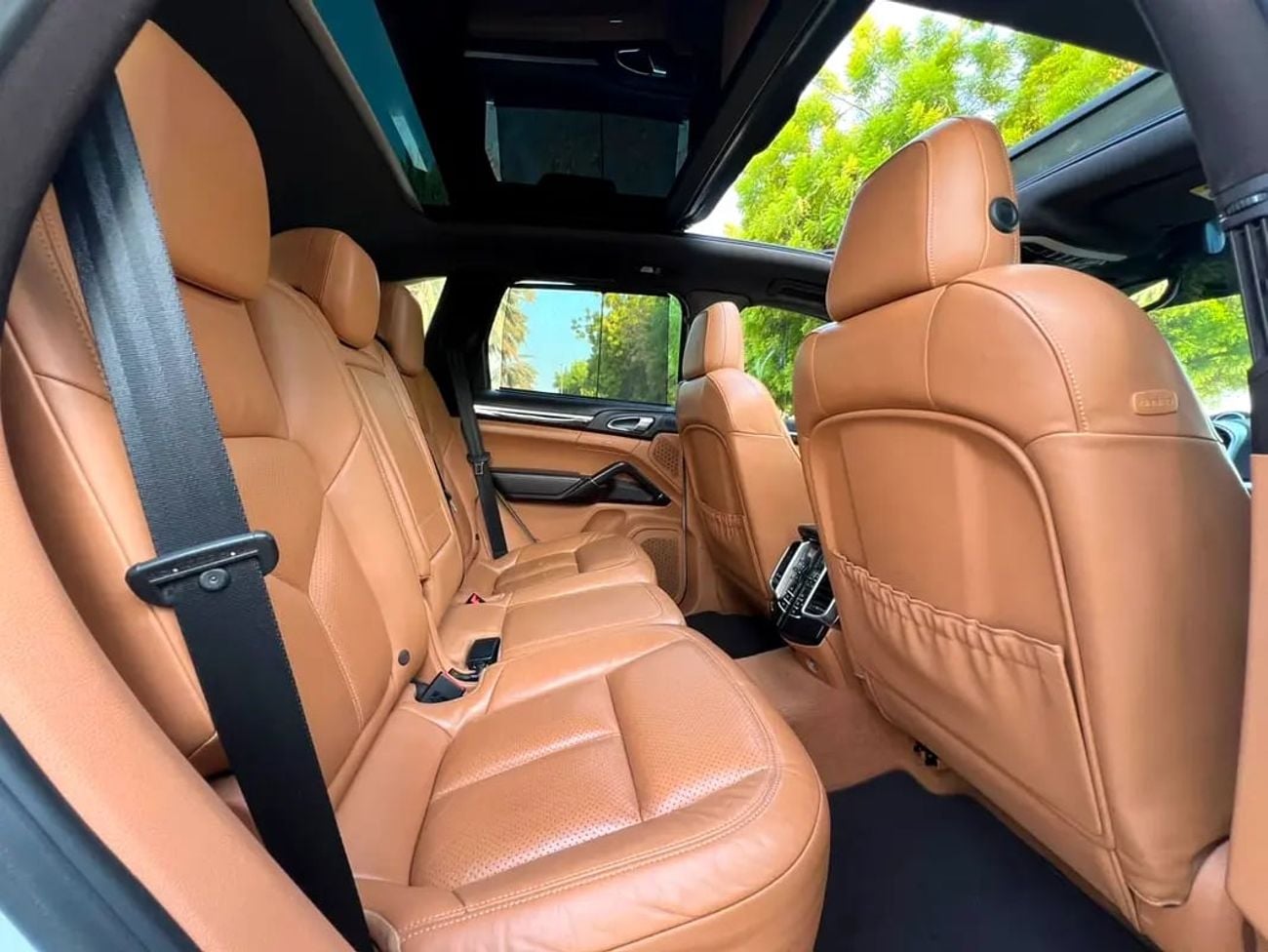 Porsche Cayenne STANDARD | GCC Specs | Well Maintained