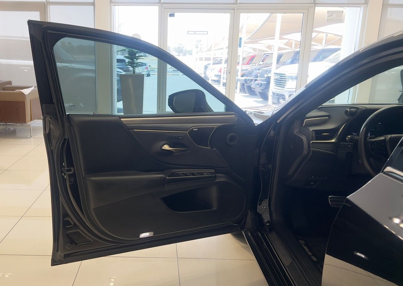 Lexus ES350 F SPORT