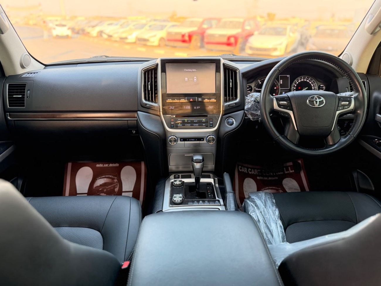 تويوتا لاند كروزر VXR لاندكروزر VXR 2018 V8 ديزل، مقود على اليمين، كاملة المواصفات