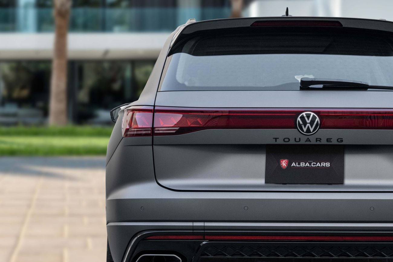 Volkswagen Touareg R-LINE Touareg R-Line | 4,896 P.M | 0% Downpayment | Extended Agency Warranty!