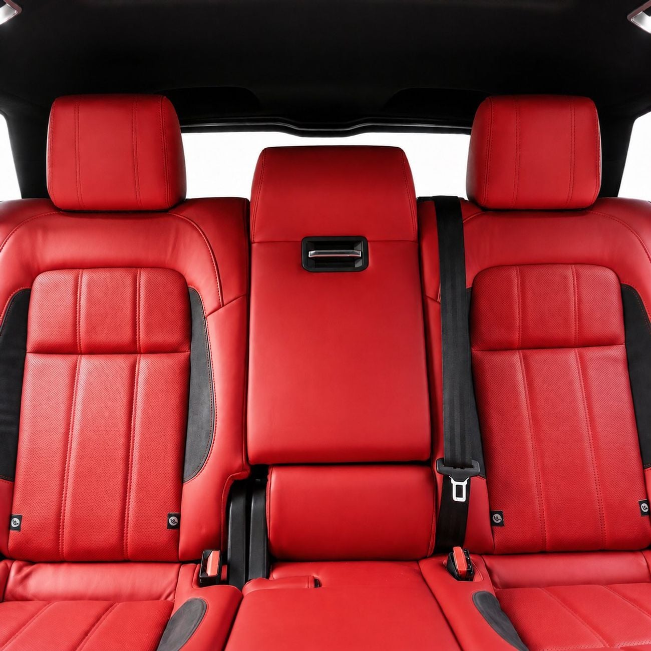 Land Rover Range Rover Sport HSE DYNAMIC AED 2,586 P.M • 0% Downpayment • Range Rover Sport HSE Dynamic • 1 Year Warranty