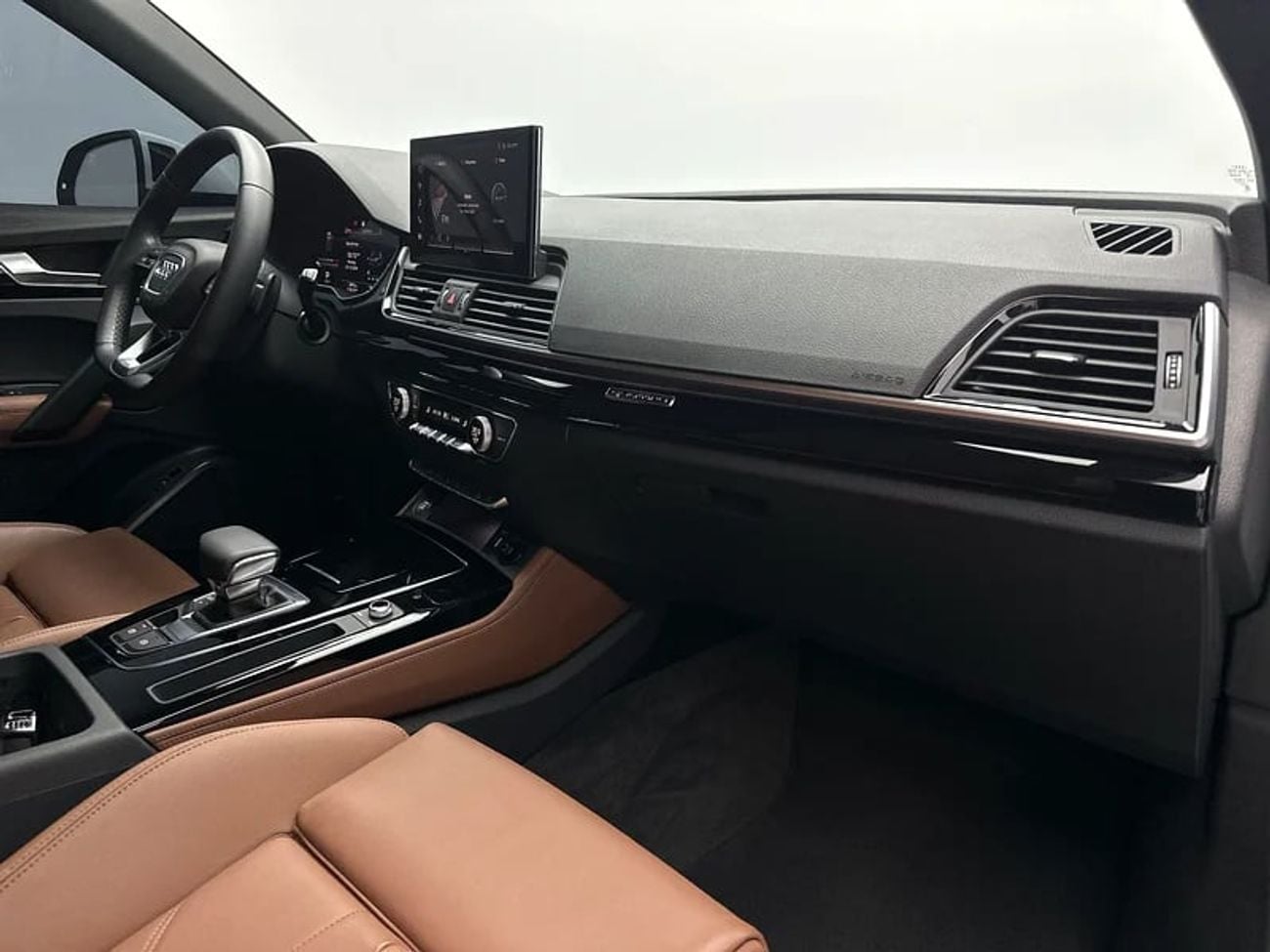 Audi Q5 45 TFSI S-LINE 45 TFSI quattro 249hp (Ref# 81720)
