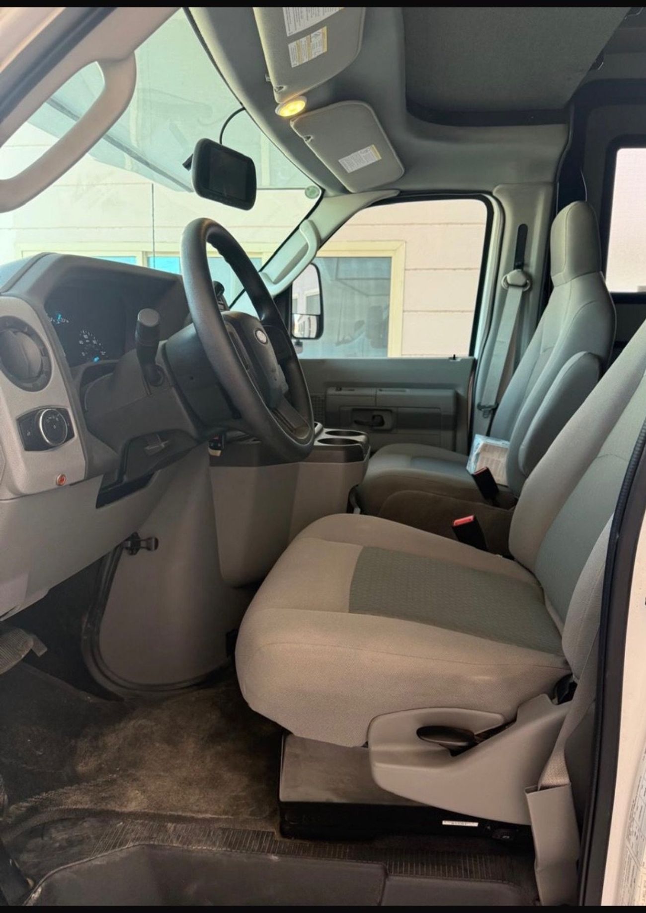 فورد E 350 E 350