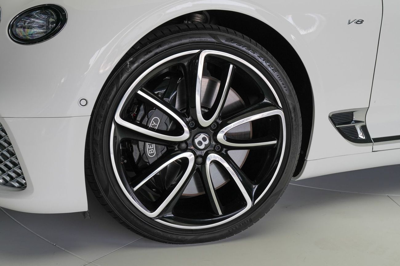 بنتلي كونتيننتال جي تي STANDARD 4.0T V8