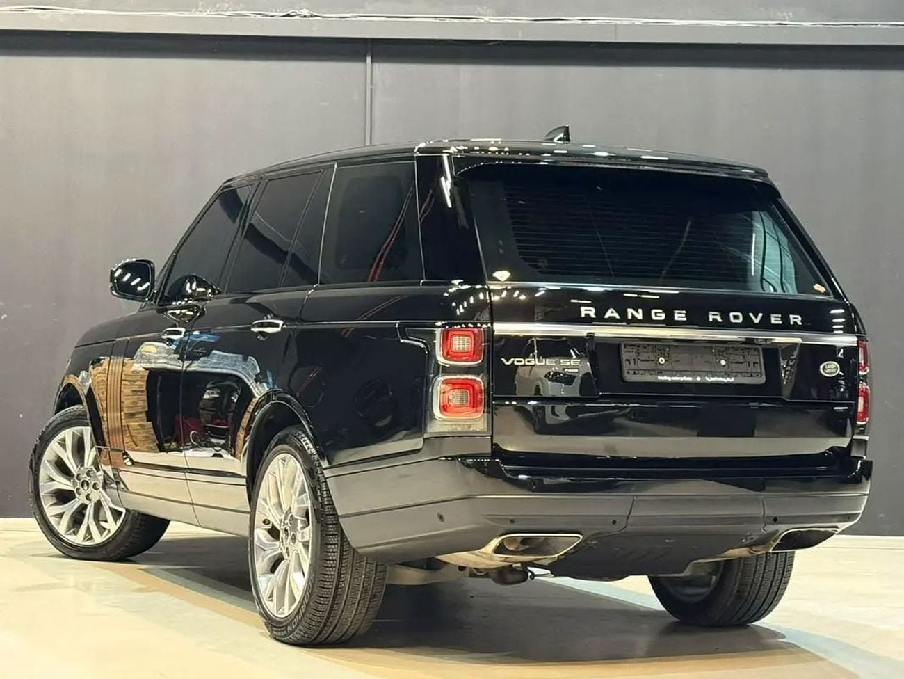Land Rover Range Rover P400 SE